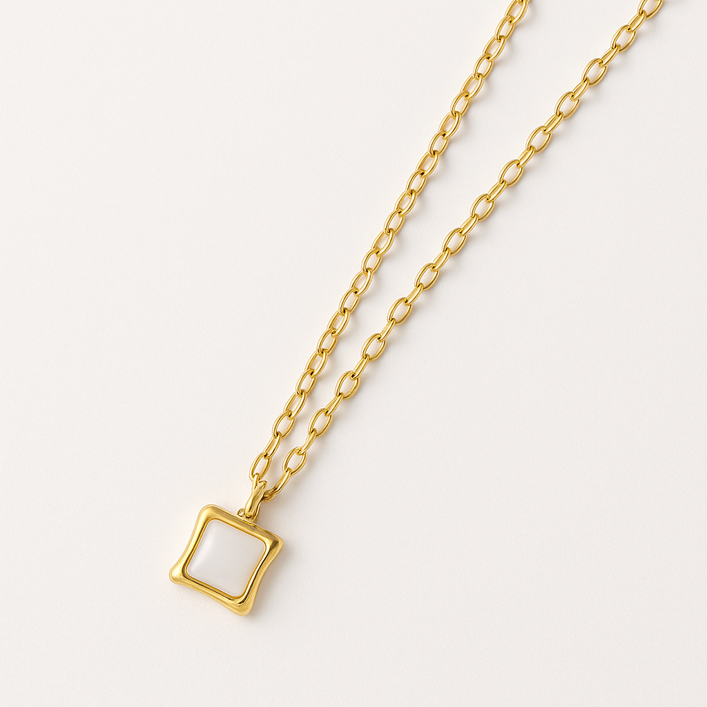 Romy Resin Necklace