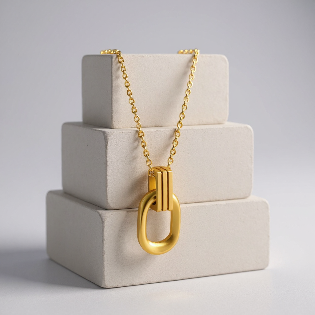Oana Pendant Necklace | 18K Gold Plated