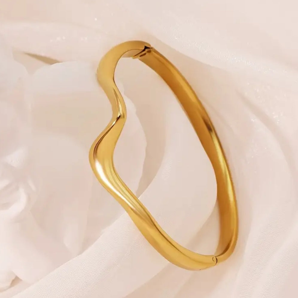 Rumia Geometric Bracelet | 18K Gold Plated