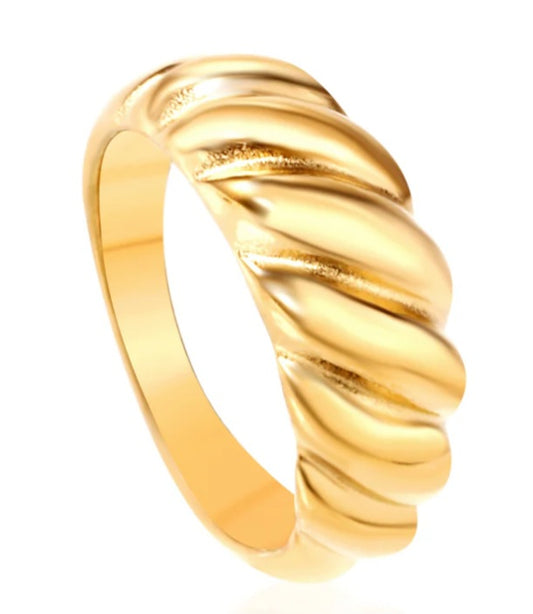 Osaka Ribbed Ring