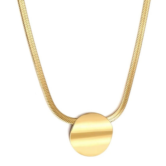 Ola Pendant Necklace