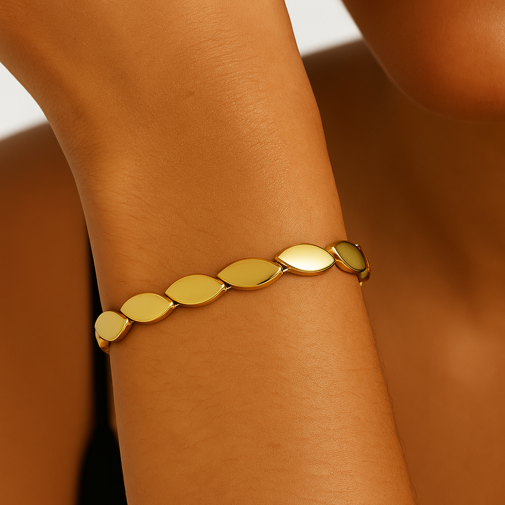 Ophelia Round Plaque Bracelet